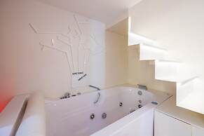 Morghen Red Passion and Pop Art