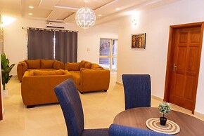 House 5 Mins From the Beach, 15 Mins From the Airport