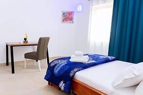 House 5 Mins From the Beach, 15 Mins From the Airport