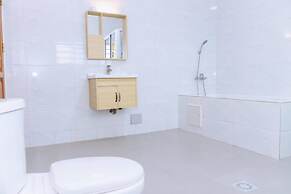 House 5 Mins From the Beach, 15 Mins From the Airport