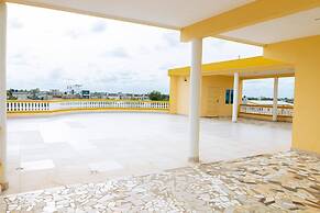 House 5 Mins From the Beach, 15 Mins From the Airport