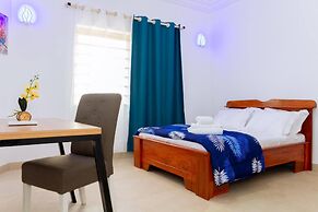 House 5 Mins From the Beach, 15 Mins From the Airport