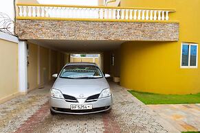 House 5 Mins From the Beach, 15 Mins From the Airport