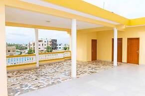 House 5 Mins From the Beach, 15 Mins From the Airport