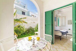 Casa del Mare with garden near the beach