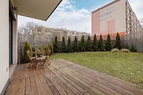Apartment With Garden by Renters
