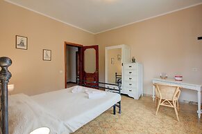 Profumo Del Garda Hilly Area and Lake vie