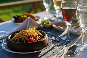 Palmeras Beach Hotel