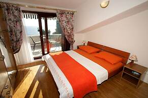 Sea Front - With Pool - H