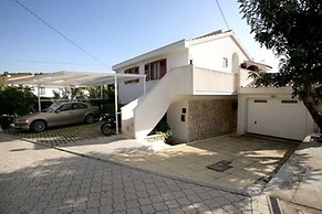 Sea Front - With Pool - H