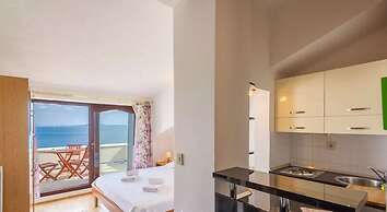 Sea Front - With Pool - H