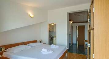 Sea Front - With Pool - H