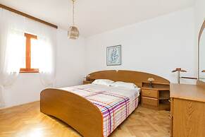 Sea Front - With Pool - H