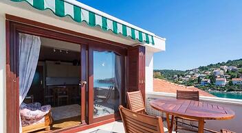 Sea Front - With Pool - H