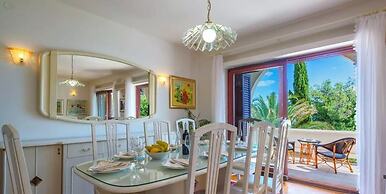 Sea Front - With Pool - H