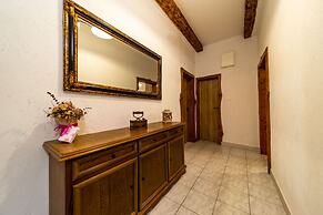 Galic - Stylish Getaway - H