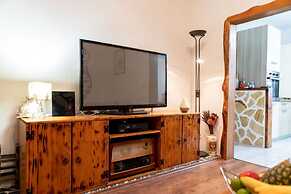 Galic - Stylish Getaway - H