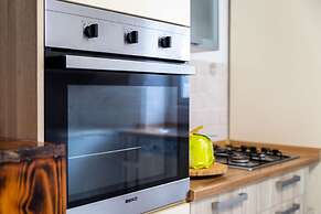 Galic - Stylish Getaway - H