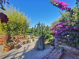 Galic - Stylish Getaway - H