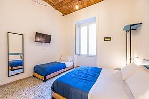 Via Milano Central Station Apartment