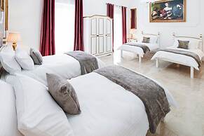 Nobilis Boutique Living