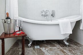 Nobilis Boutique Living