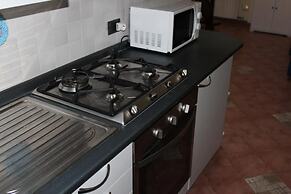 Loft Angela, Delizioso Bilocale con Soppalco, Centralissimo a Pietrasa