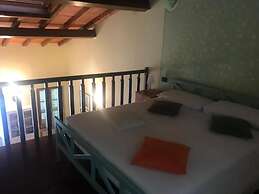 Loft Angela, Delizioso Bilocale con Soppalco, Centralissimo a Pietrasa