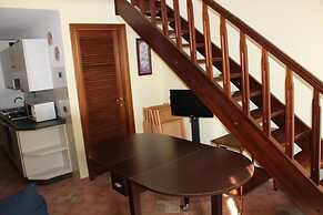 Loft Angela, Delizioso Bilocale con Soppalco, Centralissimo a Pietrasa