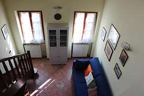 Loft Angela, Delizioso Bilocale con Soppalco, Centralissimo a Pietrasa