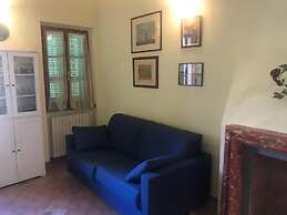 Loft Angela, Delizioso Bilocale con Soppalco, Centralissimo a Pietrasa