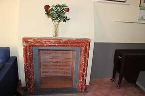 Loft Angela, Delizioso Bilocale con Soppalco, Centralissimo a Pietrasa