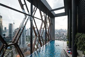 KLCC Modern Musical Sty 5Pax Scarletz Suite