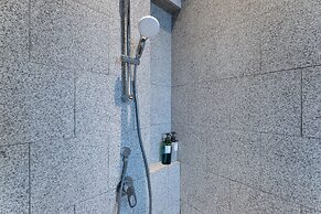 KLCC Modern Musical Sty 5Pax Scarletz Suite