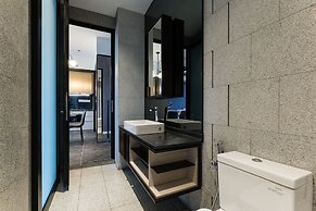 KLCC Modern Musical Sty 5Pax Scarletz Suite