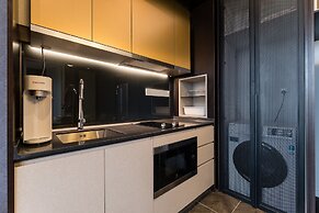 KLCC Modern Musical Sty 5Pax Scarletz Suite