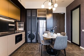 KLCC Modern Musical Sty 5Pax Scarletz Suite