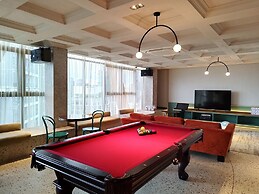 KLCC Modern Musical Sty 5Pax Scarletz Suite