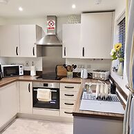 Cozy Coventry Retreat With 2 Bedrooms House