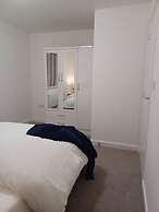 Cozy Coventry Retreat With 2 Bedrooms House