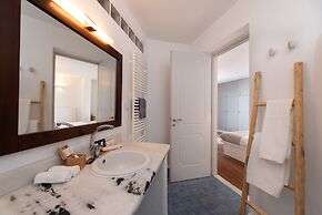 Villa Mira Paros  Luxury Suites