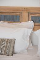 Villa Mira Paros  Luxury Suites