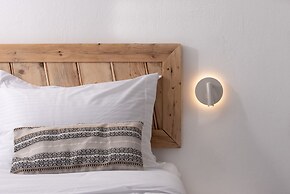 Villa Mira Paros  Luxury Suites