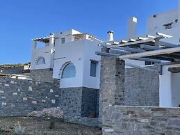 Villa Mira Paros  Luxury Suites