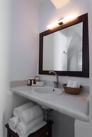 Villa Mira Paros  Luxury Suites