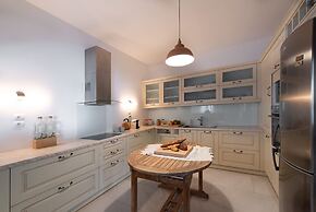 Villa Mira Paros  Luxury Suites