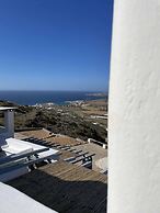 Villa Mira Paros  Luxury Suites