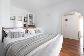 Villa Mira Paros  Luxury Suites