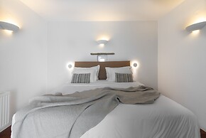 Villa Mira Paros  Luxury Suites