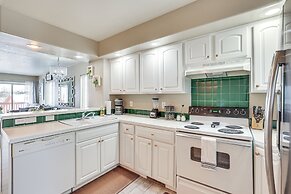 5 Mi to Ski Resort: Mtn-view Townhome in Dillon